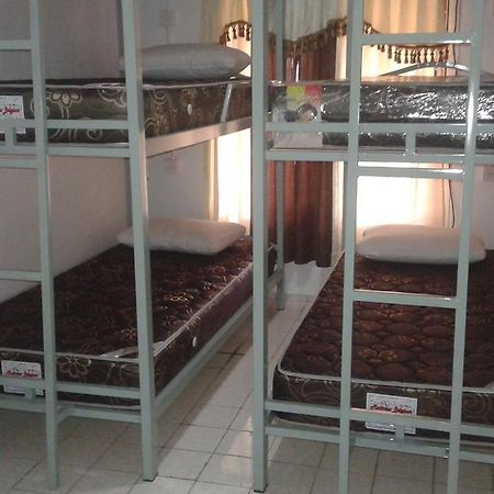 Pondok Heras Suite Jacarta Exterior foto