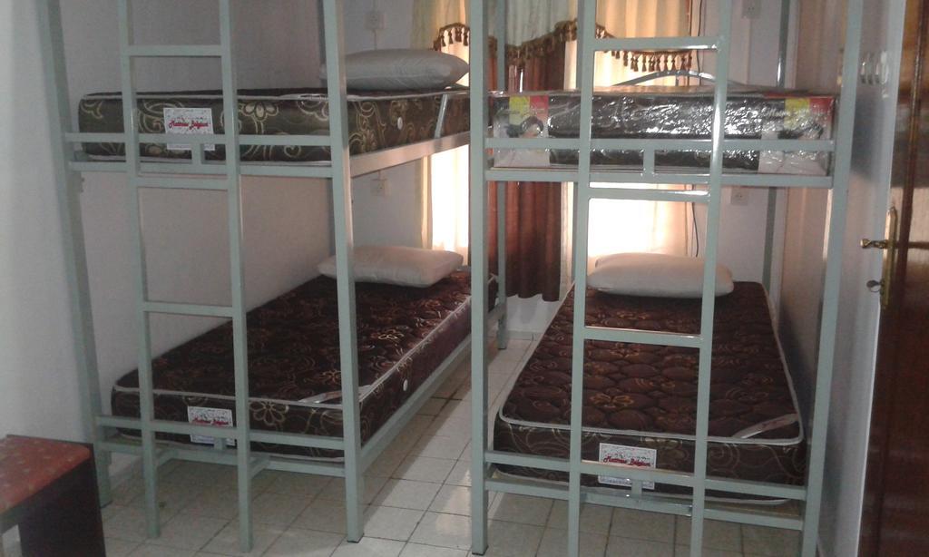 Pondok Heras Suite Jacarta Exterior foto